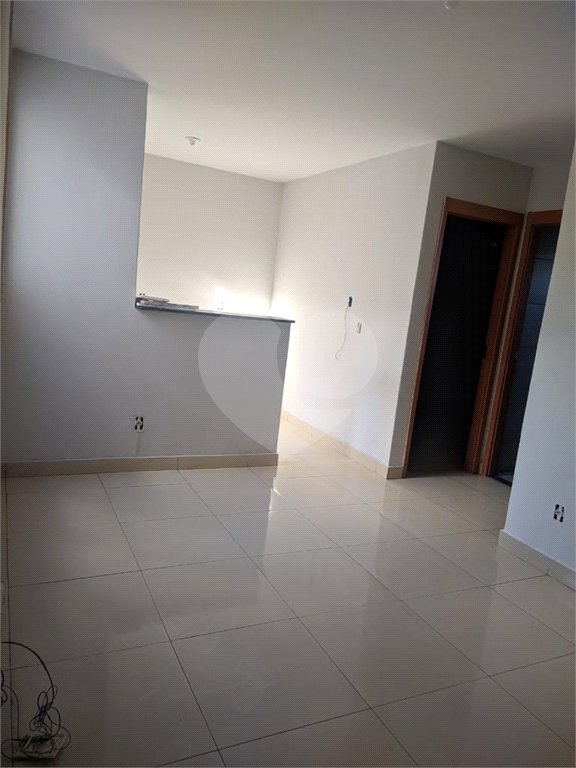 Apartamento à venda com 2 quartos em Coophema, Cuiabá, MT