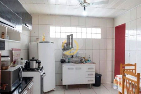 Casa à venda com 3 quartos, sendo 1 suíte, em Cambuci, São Paulo, SP