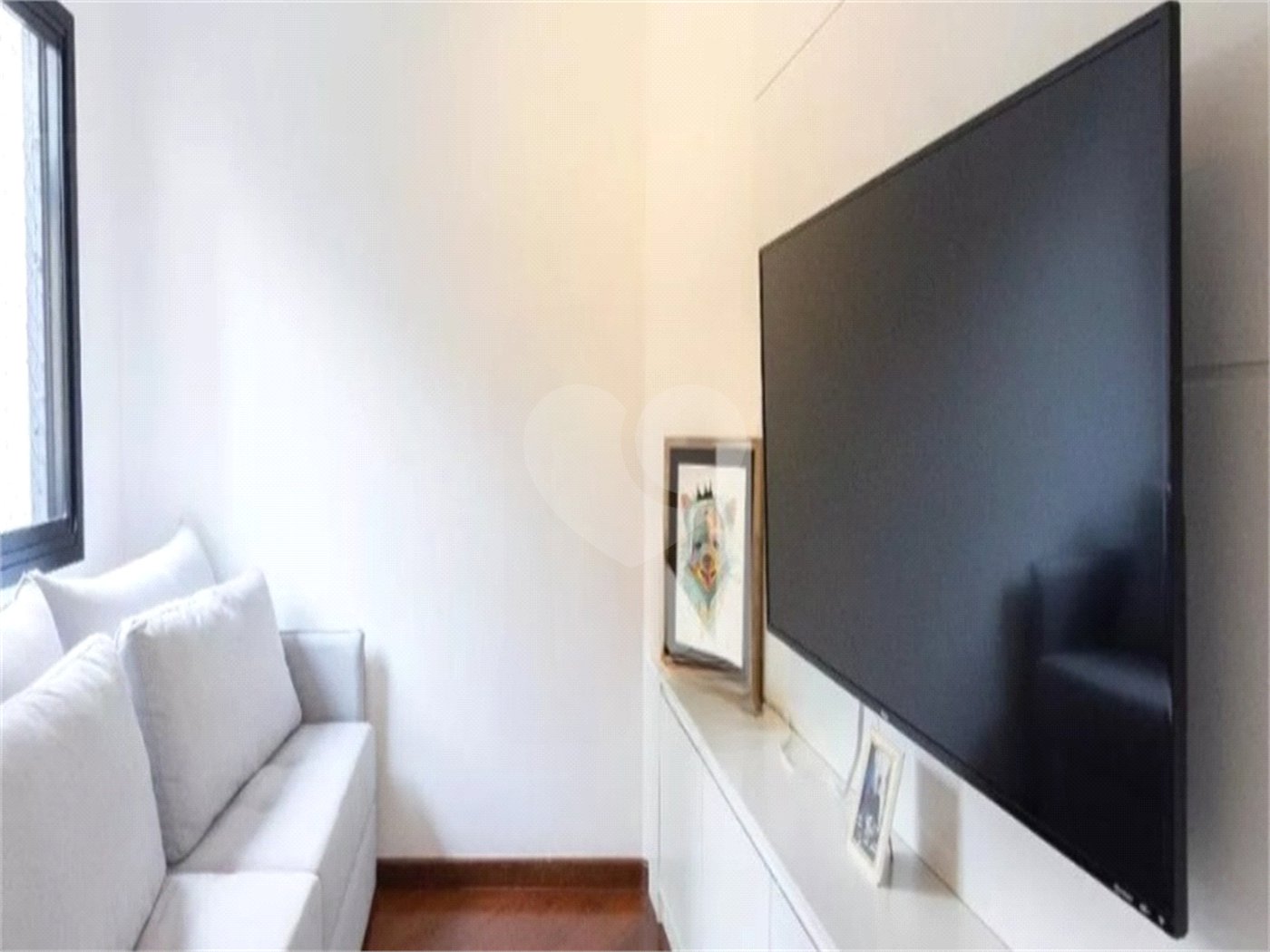 Apartamento à venda com 2 quartos, sendo 1 suíte, em Moema, São Paulo, SP