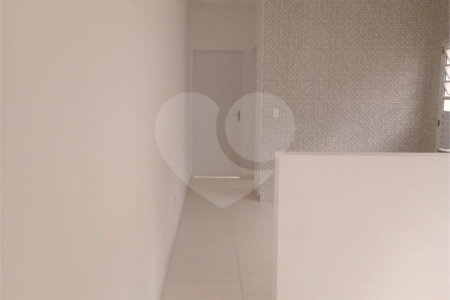 Casa à venda com 2 quartos, sendo 1 suíte, no Centro, Mairinque, SP