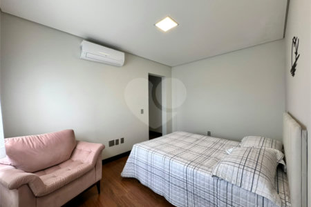 Casa à venda com 3 suítes no condomínio Villas do Golfe, Itu - SP