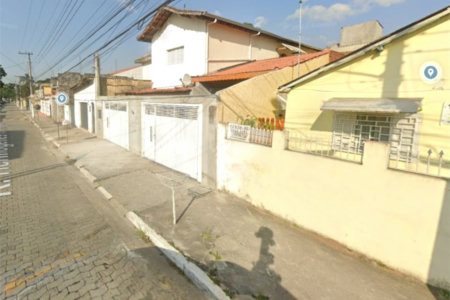 Casa à venda com 2 quartos no Centro, Poá, SP