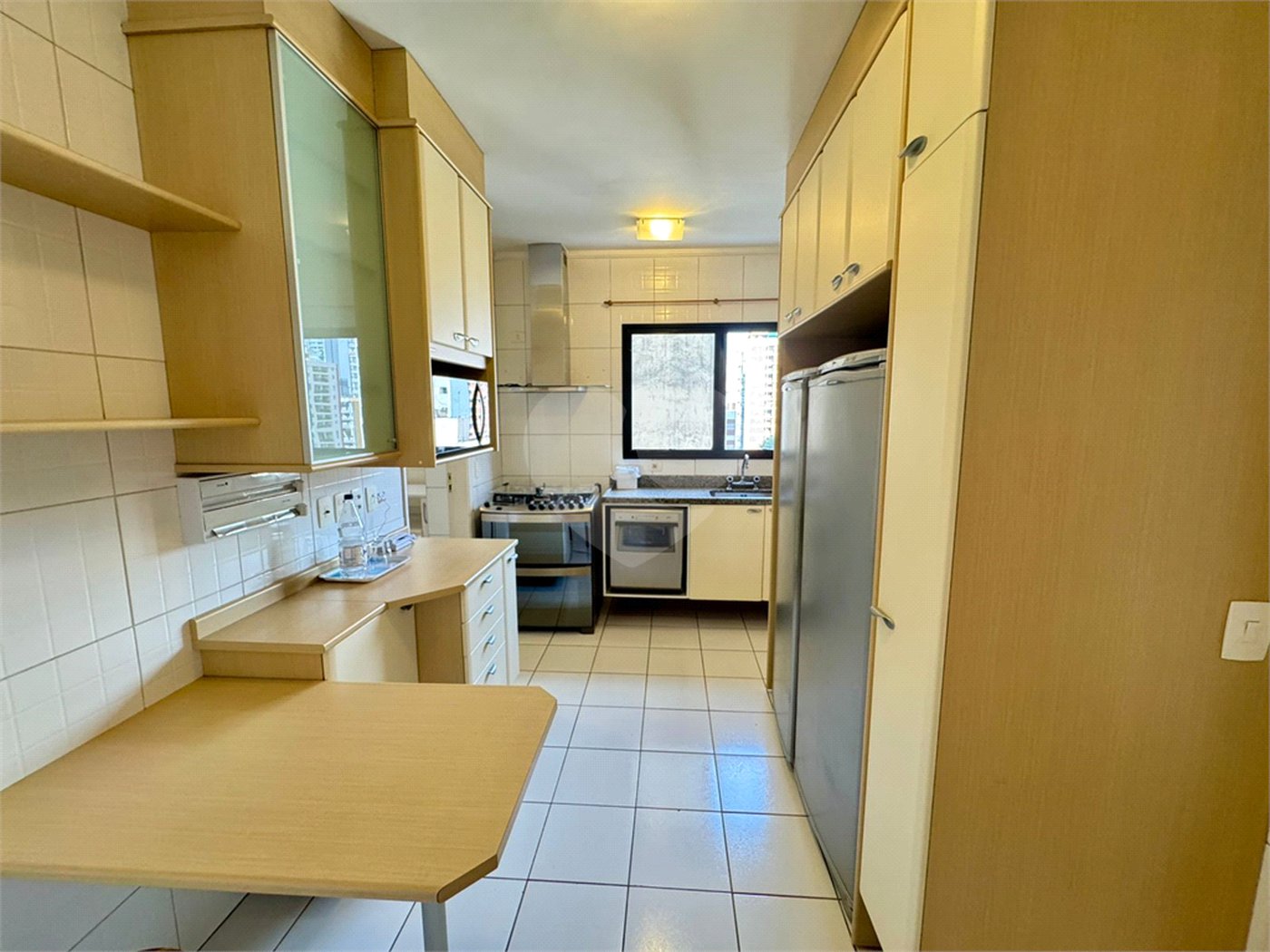 Apartamento à venda com 4 quartos, sendo 2 suítes,  em Pinheiros, São Paulo, SP