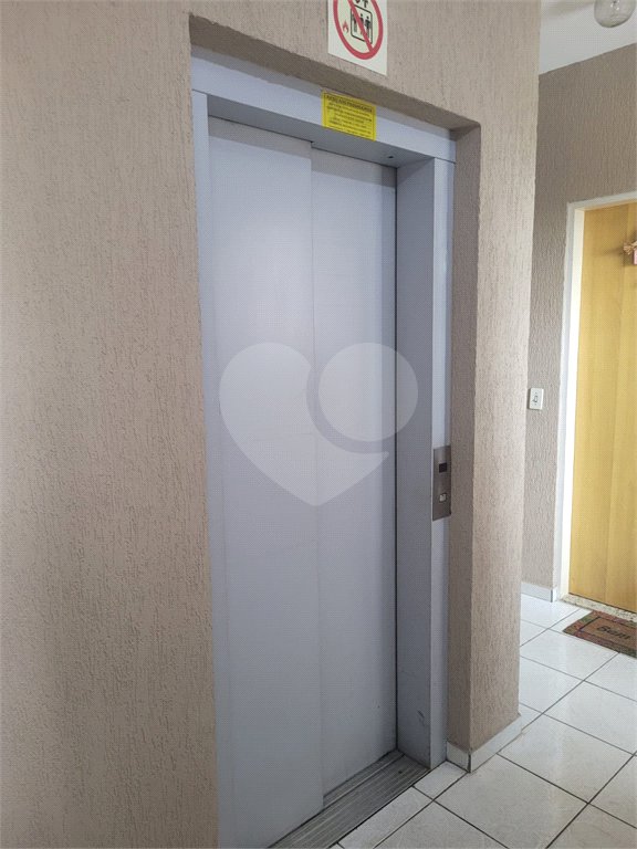 Apartamento à venda com 2 quartos em Vila Júlia, Poá, SP
