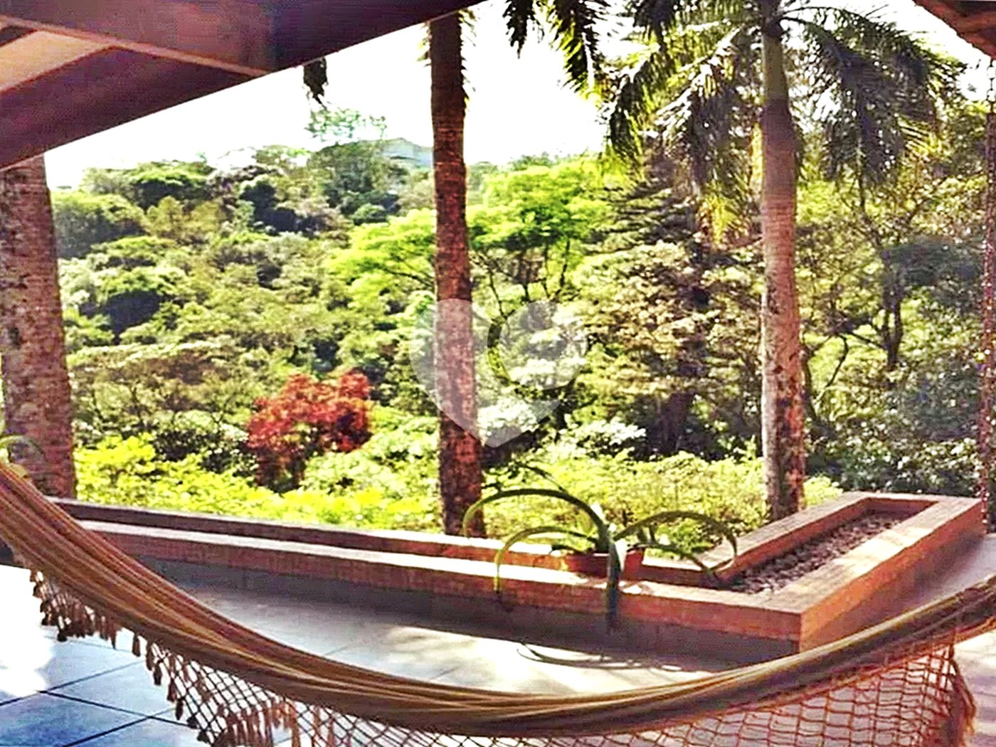 Casa à venda com 4 quartos, sendo 2 suítes, no condomínio Campos de Mairiporã Gleba 1, Mairiporã - SP