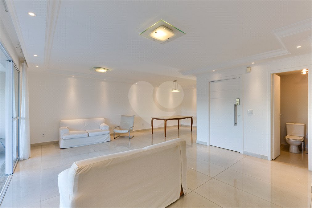Apartamento à venda com 3 suítes em Alto da Boa Vista, São Paulo, SP