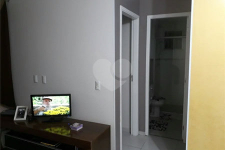 Apartamento à venda com 2 quartos em Vila Paranaguá, São Paulo, SP