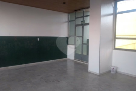 Apartamento à venda com 3 quartos, sendo 1 suíte,  no Centro, Mogi das Cruzes, SP