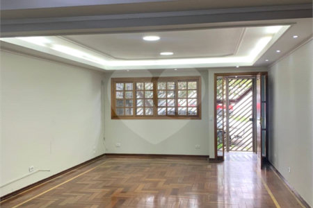 Casa à venda com 3 quartos, sendo 1 suíte, em Parque Santa Rosa, Suzano, SP