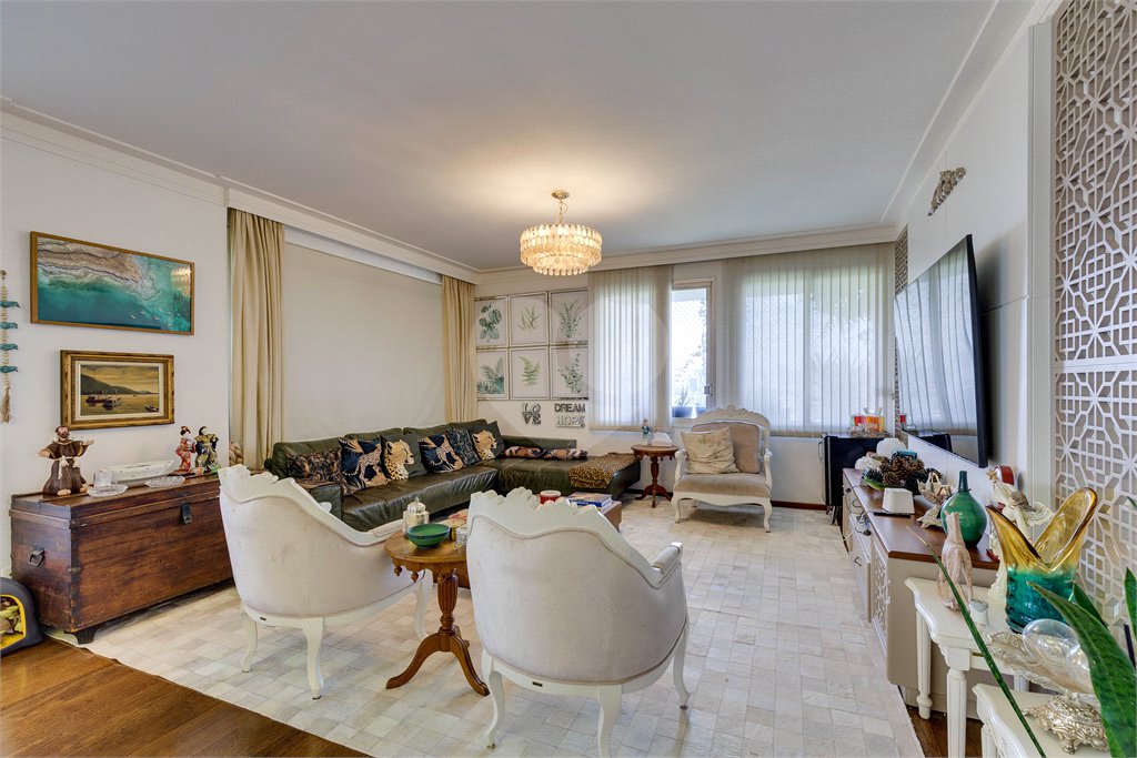 Apartamento à venda com 4 suítes em Jardim Marajoara, São Paulo, SP