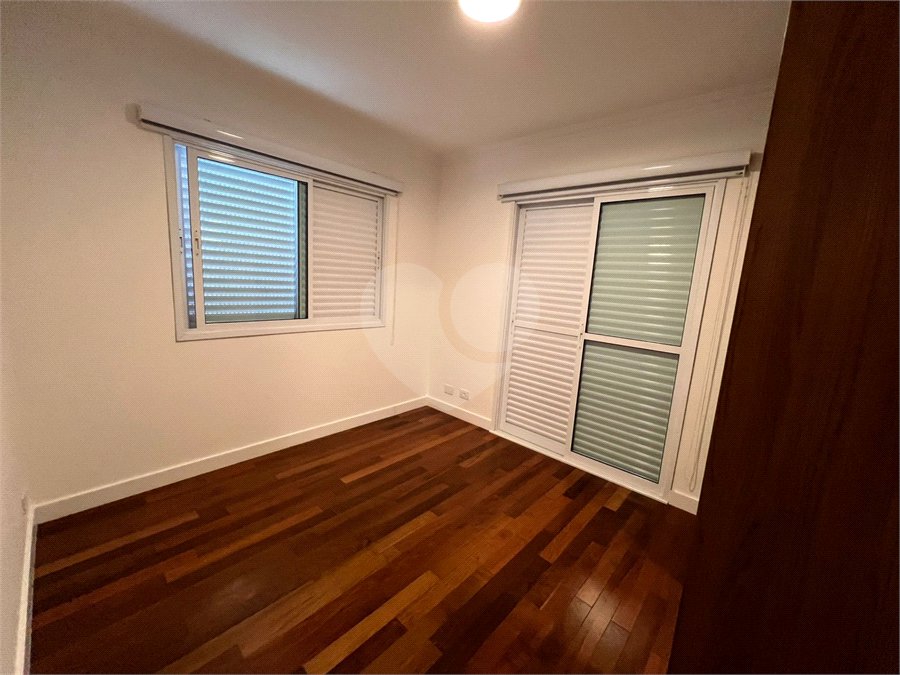 Casa para alugar com 3 quartos, sendo 1 suíte, no condomínio Res Villeneuve, São Paulo - SP