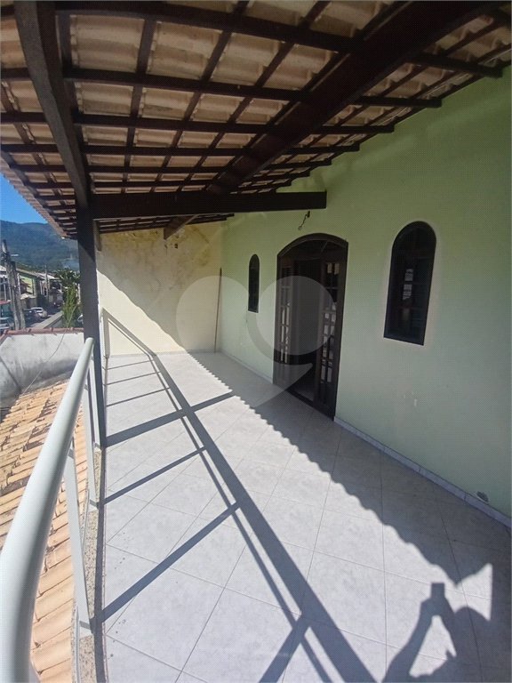 Casa à venda com 2 quartos, sendo 1 suíte, no condomínio River Plate, Rio de Janeiro - RJ