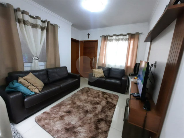 Sobrado à venda com 3 quartos, sendo 2 suítes,  em Vila Mazzei, São Paulo, SP