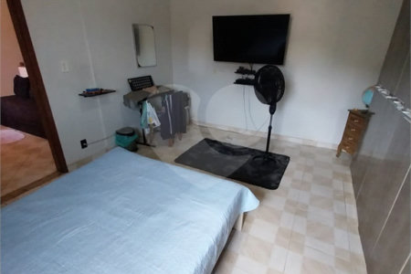 Casa à venda com 3 quartos em Campo Grande, Rio de Janeiro, RJ