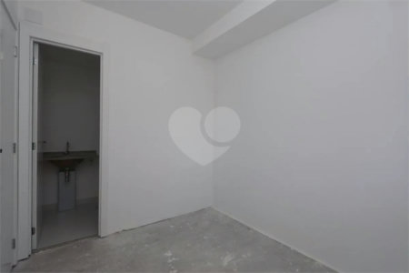 Studio à venda na V.Mariana - 30m2 - 350 metros metrô Paraíso