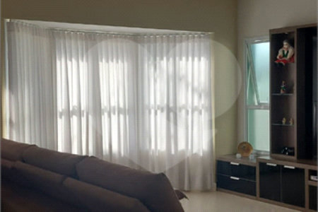 Casa de Alto Padrão a venda em Louveira-SP