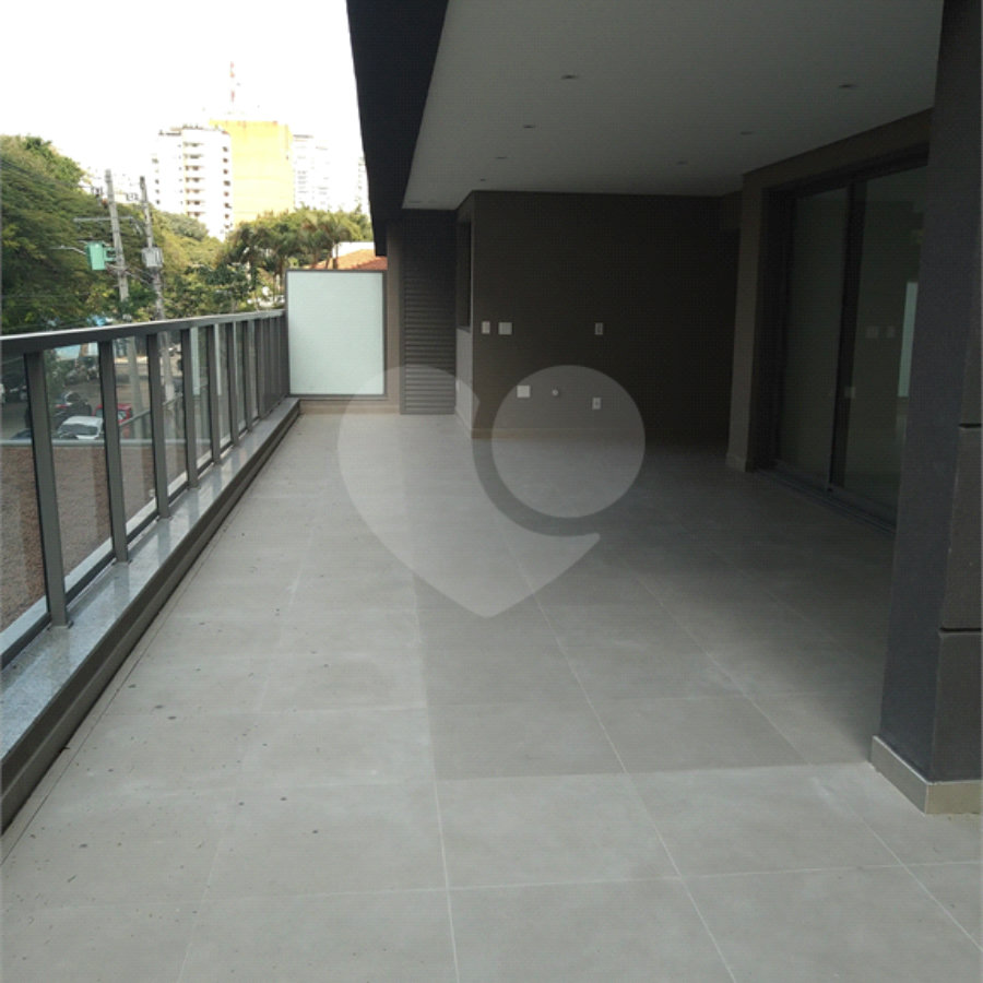 Apartamento tipo garden, novo, nunca habitado. 4 suítes
