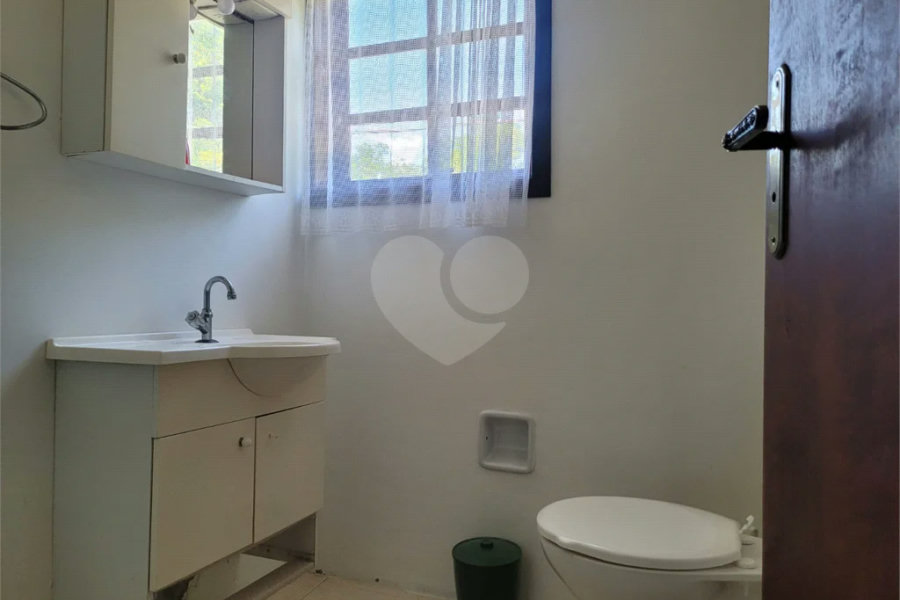Casa à venda com 7 quartos, sendo 5 suítes, em Guaratuba, Bertioga, SP