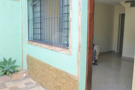 Sobrado à venda com 2 quartos em Vila Gumercindo, São Paulo, SP