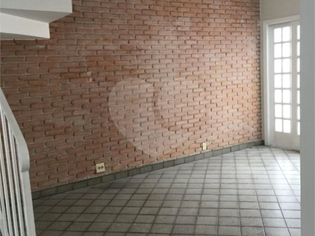 Sobrado à venda com 4 quartos, sendo 1 suíte,  em Indianópolis, São Paulo, SP