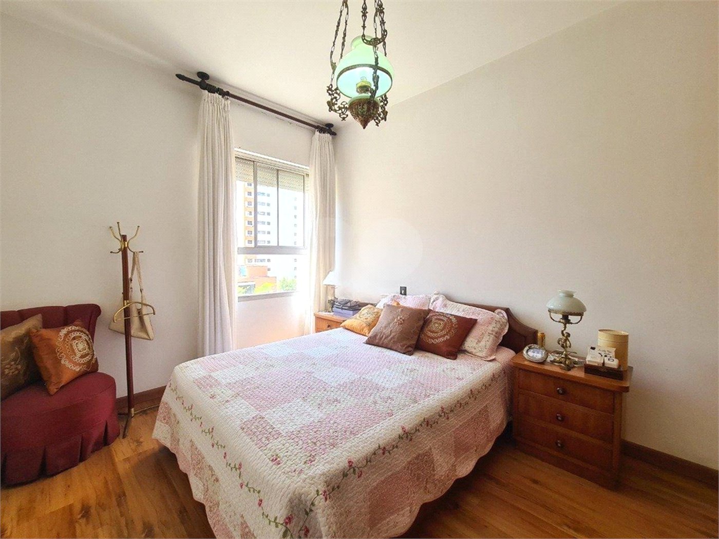 Apartamento à venda com 3 quartos, sendo 1 suíte, em Jardim das Acácias, São Paulo, SP