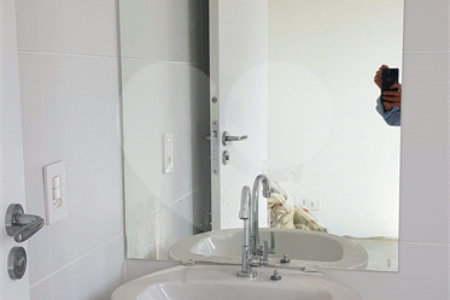Apartamento à venda com 2 quartos, sendo 1 suíte, em Santa Teresinha, São Paulo, SP