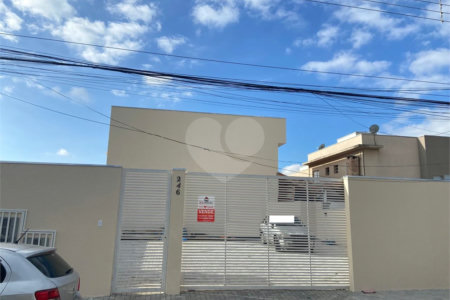 Casa para alugar com 2 suítes no condomínio Residencial Vila Amélia, Poá - SP