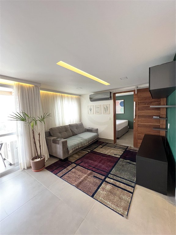 Apartamento à venda com 1 quarto em Santo Amaro, São Paulo, SP