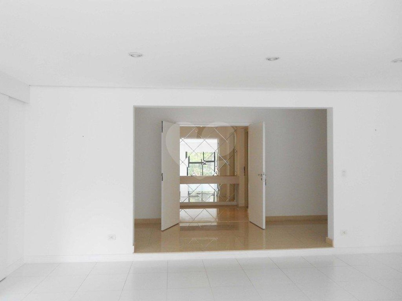 Apartamento para alugar com 4 suítes em Jardim Marajoara, São Paulo, SP