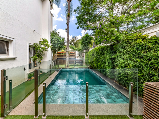 Casa à venda com 4 suítes no condomínio New Port Village, São Paulo - SP