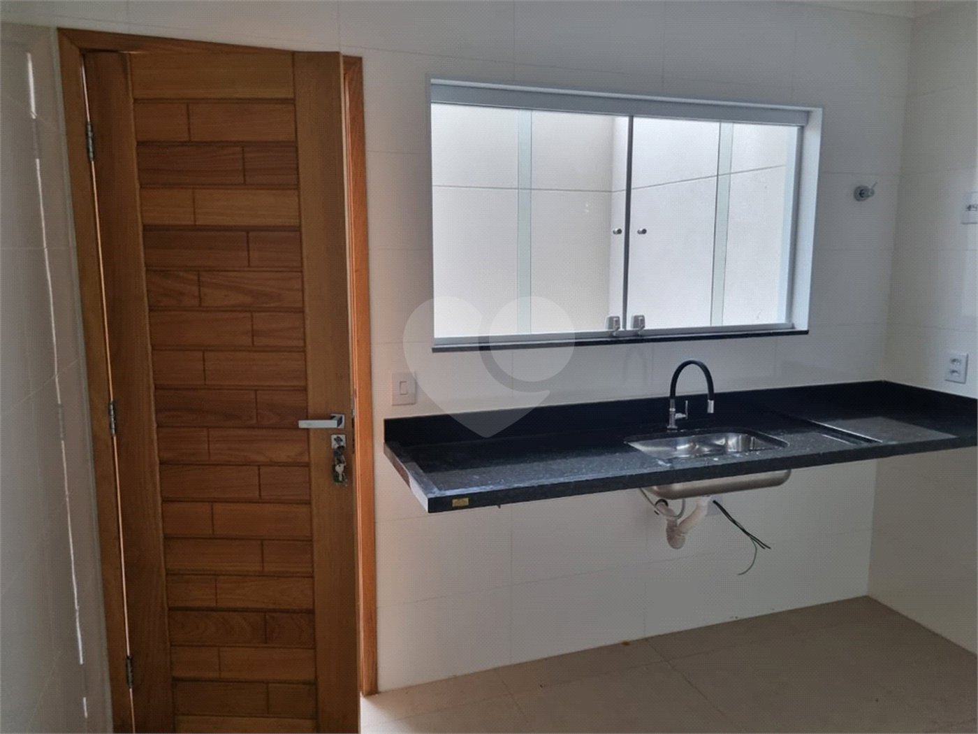 Sobrado à venda com 3 quartos, sendo 1 suíte, em Vila Mazzei, São Paulo, SP