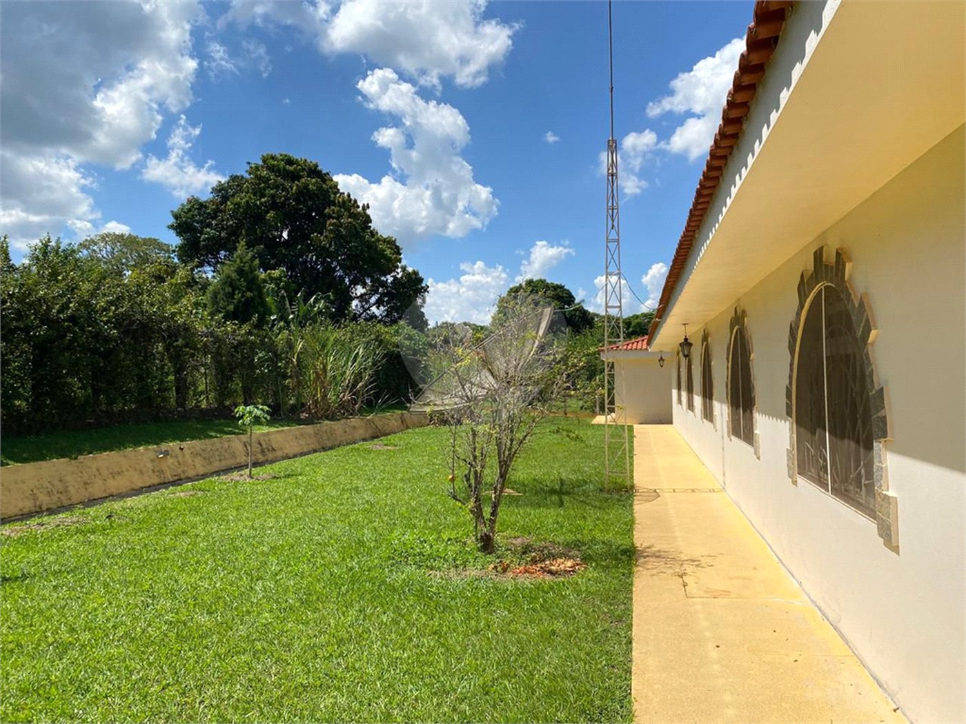 Casa à venda com 4 quartos, sendo 2 suítes,  em Dois Córregos, Piracicaba, SP