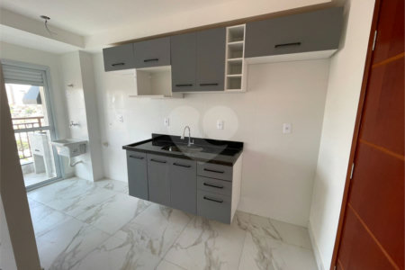 Apartamento à venda com 2 quartos, sendo 1 suíte,  em Parada Inglesa, São Paulo, SP