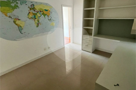 Apartamento à venda com 3 suítes em Vila Andrade, São Paulo, SP