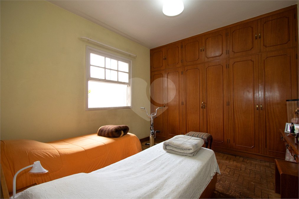 Casa Térrea à venda com 3 quartos em Planalto Paulista, São Paulo, SP