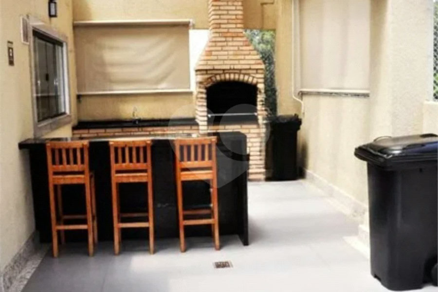 APARTAMENTO COM DOIS DORMITÓRIOS E UMA VAGA NA RAIMUNDO PEREIRA DE MAGALHÃES.