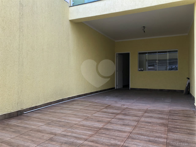 Sobrado à venda com 3 suítes em Parada Inglesa, São Paulo, SP