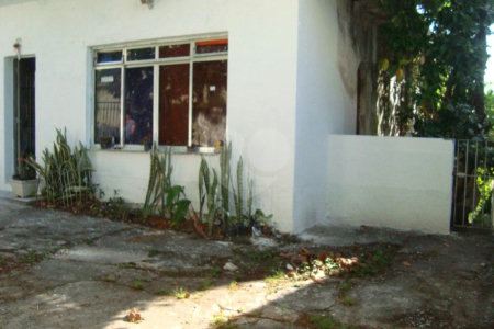 Casa à venda com 3 suítes em Jardim Leonor, São Paulo, SP