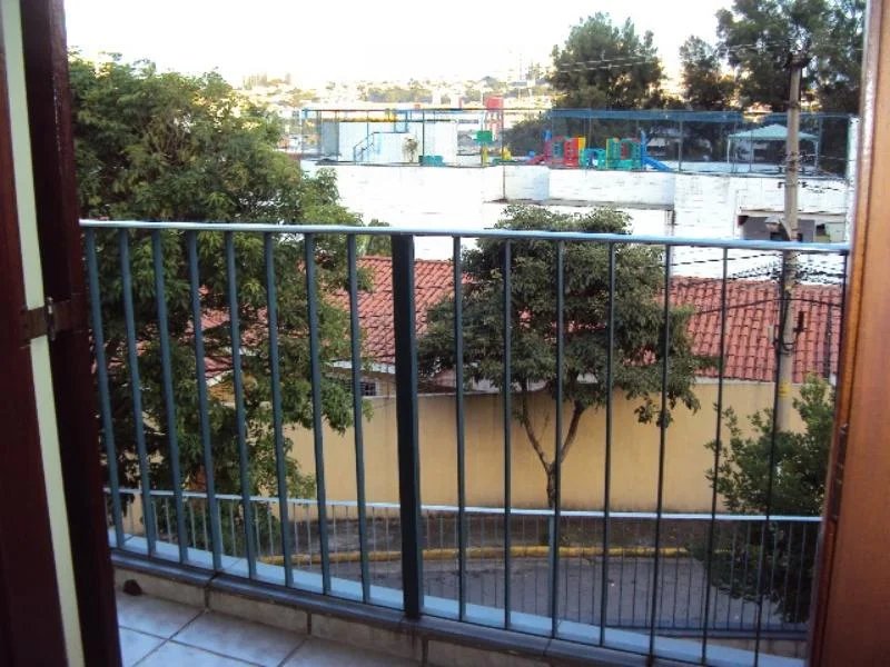 Sobrado à venda com 4 quartos, sendo 2 suítes, em Jardim Peri Peri, São Paulo, SP