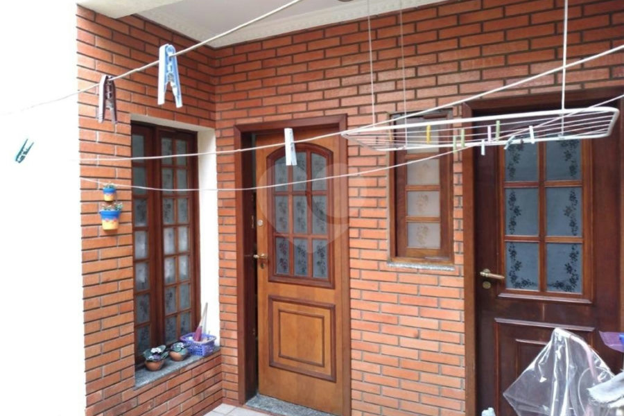 Sobrado à venda com 2 quartos, sendo 1 suíte, em Santa Teresinha, São Paulo, SP