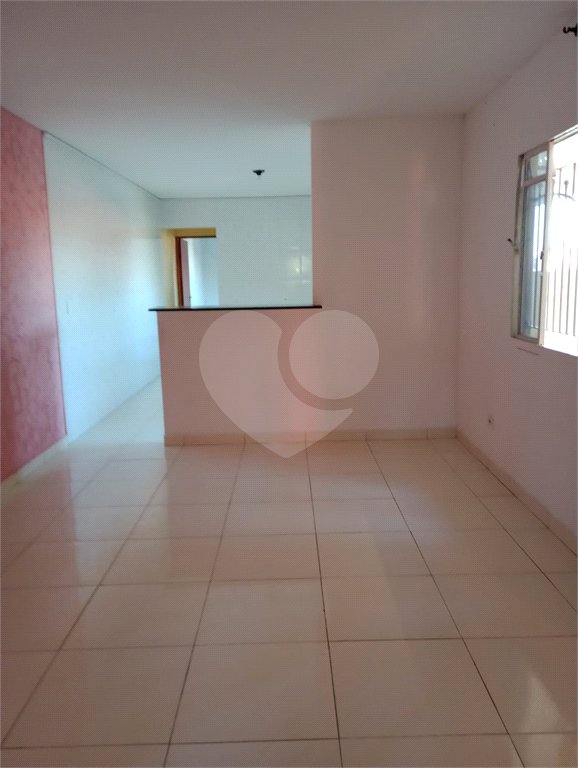 Terreno à venda com 2 quartos, sendo 1 suíte,  em Jardim Varan, Suzano, SP