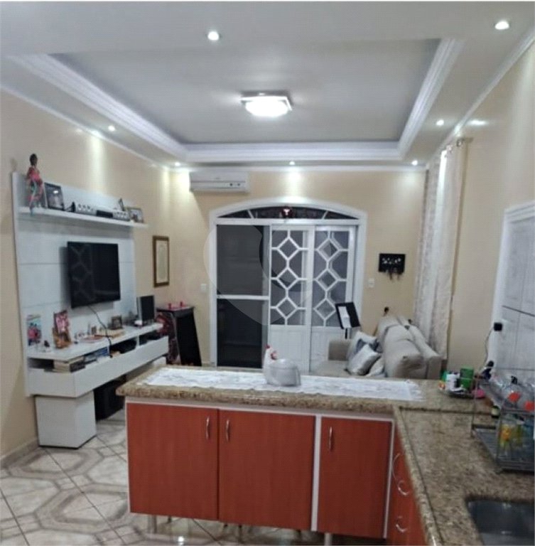 Casa à venda com 4 quartos, sendo 1 suíte, em Cidade Kemel, Poá, SP