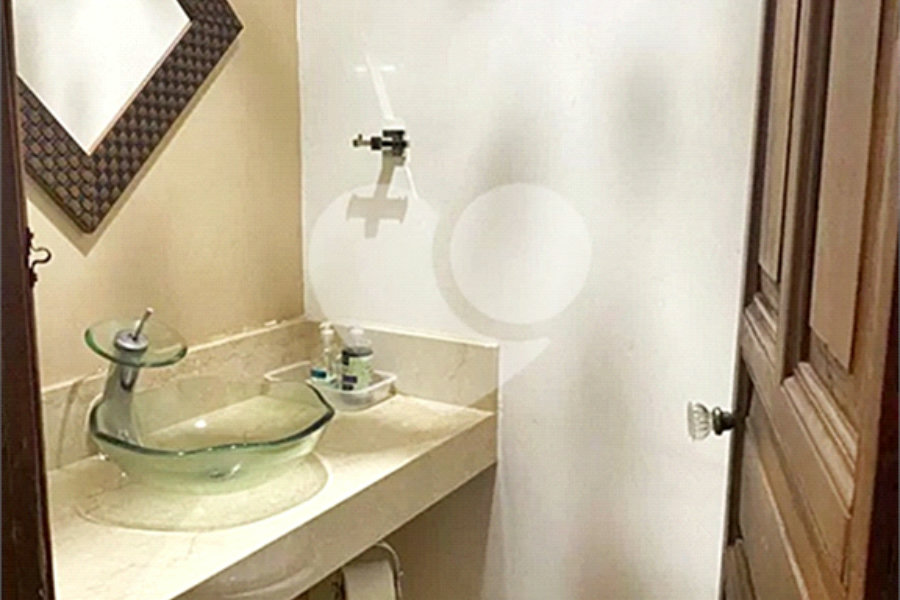 Casa à venda com 4 suítes no condomínio Sausalito, Mairiporã - SP