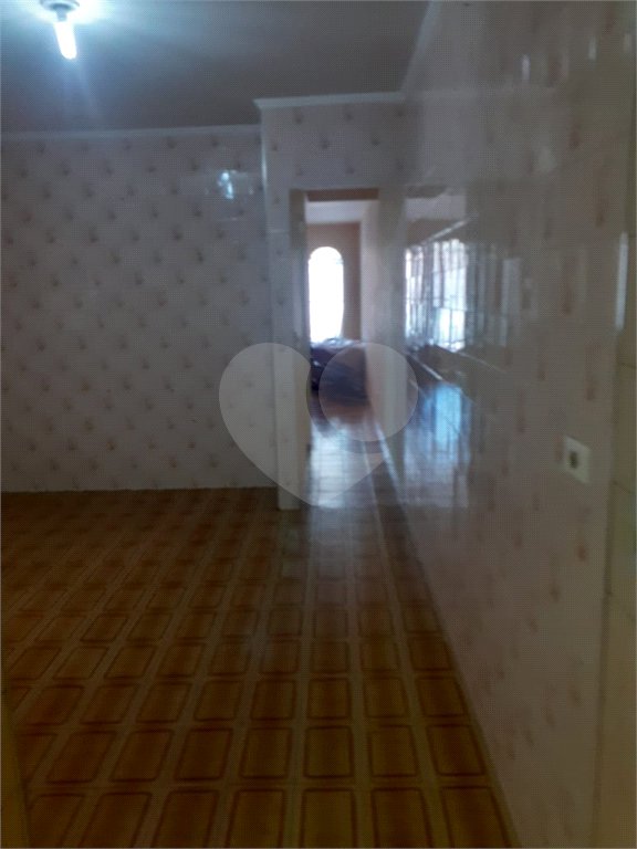 Sobrado à venda com 6 quartos, sendo 1 suíte,  em Jardim Las Vegas, Guarulhos, SP