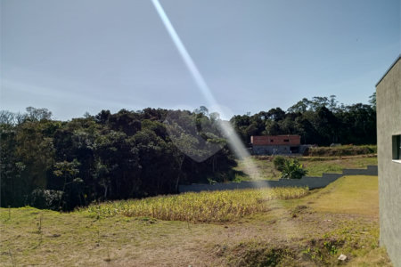 Chácara à venda com 3 quartos, sendo 2 suítes,  em Cocuera, Mogi das Cruzes, SP