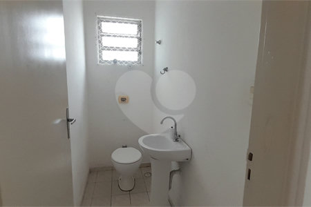 Casa à venda com 3 quartos, sendo 1 suíte, em Santo Amaro, São Paulo, SP