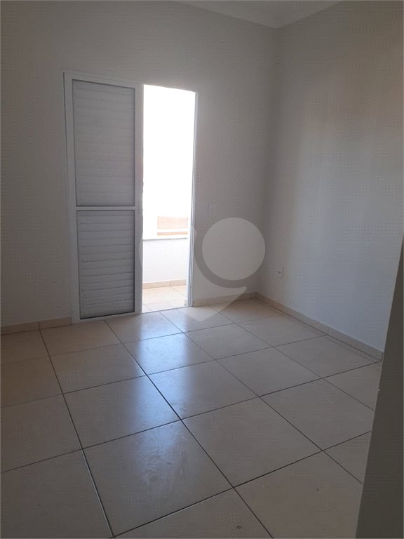 Sobrado à venda com 2 suítes em Jardim Nely, Indaiatuba, SP