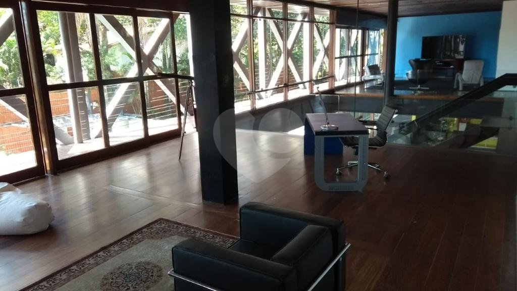 Casa à venda com 4 quartos, sendo 1 suíte, em Retiro Morumbi, São Paulo, SP