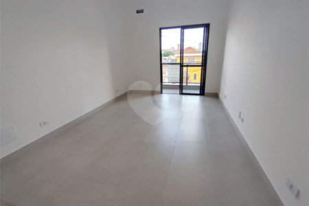 Sobrado à venda com 3 quartos, sendo 1 suíte, em Santa Teresinha, São Paulo, SP