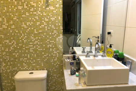 Sobrado à venda com 3 quartos, sendo 2 suítes,  em Vila Nivi, São Paulo, SP